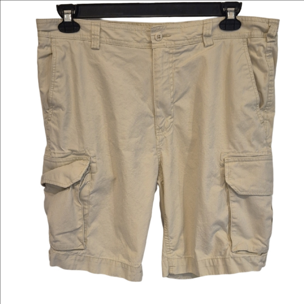 Men's Daniel Cremieux Cream Cargo Shorts Size 36 - Picture 1 of 9